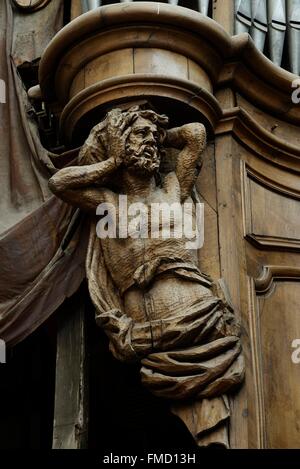 Notre Dame Stiftskirche Kirche aus dem 16. Jahrhundert, Orgel datiert aus dem 18. Jahrhundert stammt, Dole, Jura, Frankreich Stockfoto