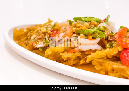 Thailändische Küche (Yum Sam Grob): Knusprige Fisch Maw in würziger Salat Stockfoto