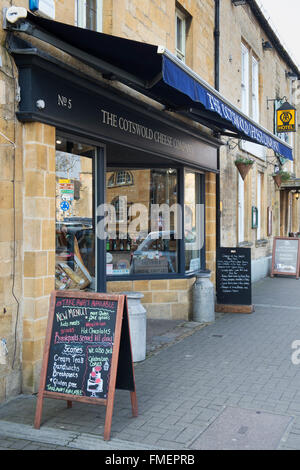 Cotswold Firma Käseladen in Moreton in Marsh, Cotswolds, Gloucestershire, England Stockfoto