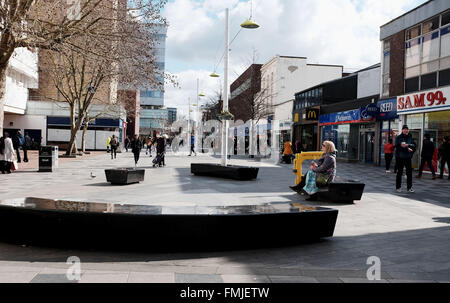 Slough Berkshire UK - Slough High Street Einkaufsviertel Stockfoto