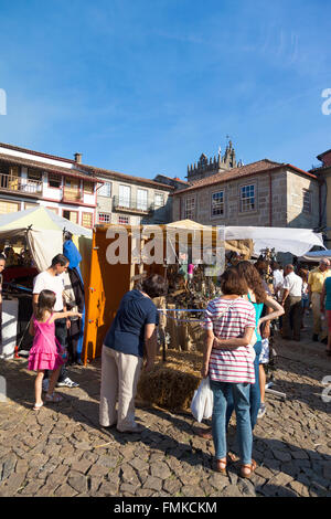 GUIMARAES, PORTUGAL - 15.September: Mittelalterliche Messen in FEIRA AFONSINA, am 15. September 2013 in Guimaraes, Portugal Stockfoto