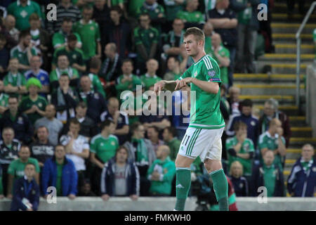 7. September 2015 - Euro 2016-Qualifikation - Gruppe F - Nordirland 1 Ungarn 1. Northern Ireland Chris Brunt. Stockfoto