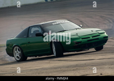 Corby, Großbritannien. 12. März 2016.  Drift Auto während der Drift-Matsuri Rockingham Motor Speedway am 12. März 2016 in Corby, Northamptonshire, Großbritannien. Bildnachweis: Gergo Toth/Alamy Live-Nachrichten Stockfoto