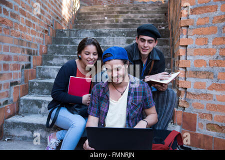 Drei College-Studenten Stockfoto