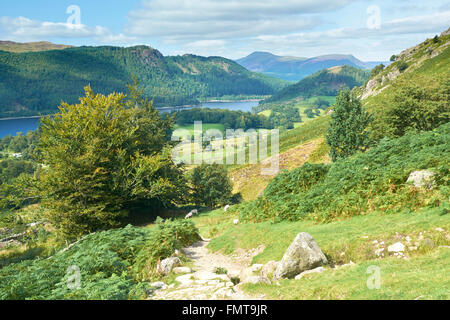 Blick hinunter Thirlmere Reservoir von Route zum Hellvellyn Gipfel - Seenplatte, UK Stockfoto