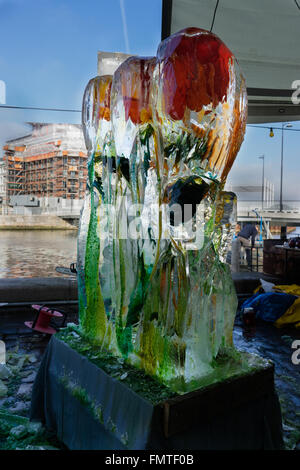 Erstellen von Eis-Skulptur in Kopenhagen Stockfoto