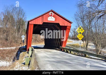 Cooley überdachte Brücke in Pittsford, Vermont Stockfoto