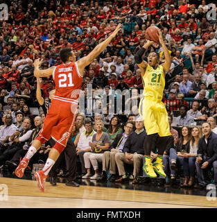 Las Vegas, NV, USA. 12. März 2016. Oregon während der NCAA Pac 12 Herren-Basketball-Meisterschaft zwischen Oregon Ducks und die Utah Utes 88 57 Sieg bei MGM Grand Garden Arena Las Vegas, NV. Thurman James/CSM/Alamy Live-Nachrichten Stockfoto