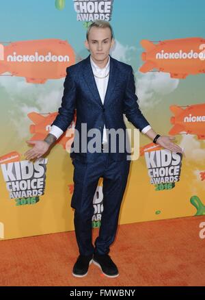 Eiqu im Ankunftsbereich für Nickelodeon Kids' Choice Awards 2016 - Ankunft 1, The Forum, Inglewood, CA 12. März 2016. Foto von: Dee Cercone/Everett Collection Stockfoto