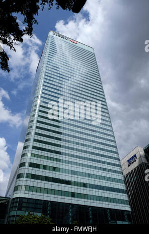 Einen niedrigeren Winkel Überblick HSBC Gebäude in Canary Wharf Stockfoto
