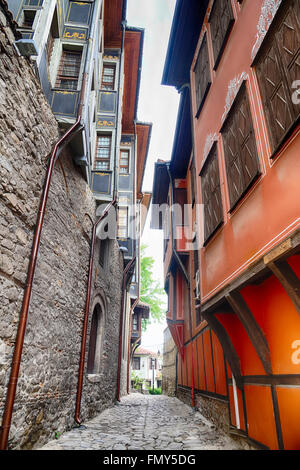 Typische Architektur, historischen mittelalterlichen Häusern, alten Stadt Straßenansicht mit bunten Gebäuden in Plovdiv, Bulgarien Stockfoto