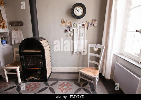 Gästehaus, Hotel, im Dorf von Le Somail, entlang dem Canal Du Midi, Aude, Süden, Frankreich. Stockfoto