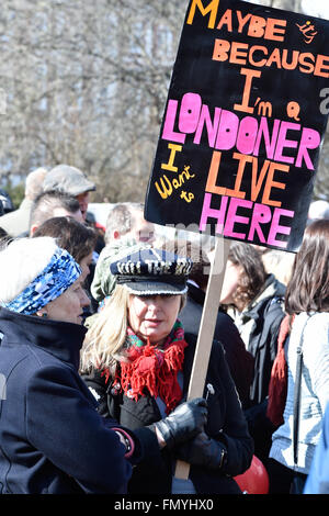 London, UK. 13. März 2016. Demonstranten versammeln sich in London am Lincoln es Inn Field am 13. März 2016 zum protest gegen die Wohnungs-Gesetz. Bildnachweis: Alan West/Alamy Live-Nachrichten Stockfoto