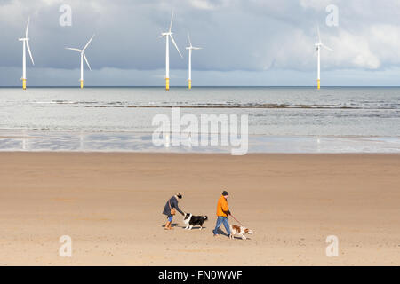 Redcar, North Yorkshire, an einem sonnigen Sonntag im März 2016 Stockfoto