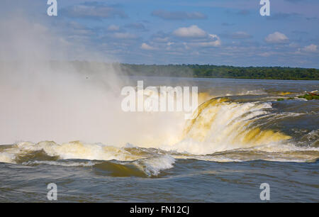 Berühmten Iguazu-Wasserfälle an der Grenze zwischen Argentinien und Brasilien Stockfoto