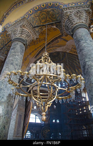 ISTANBUL - 3.Mai: Innenraum der "Aya (Hagya) Sophia" Kirche umgewandelt Moschee auf Mal 3, 2015 in Istanbul, Türkei. Mosaic co Stockfoto