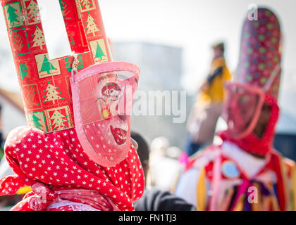 London, UK. 13 März 2016.The jährlichen St. Patricks Day Parade findet statt im Zentrum von London. Teilnehmer von Montserrat. Bildnachweis: Carol Moir/Alamy Live-Nachrichten Stockfoto