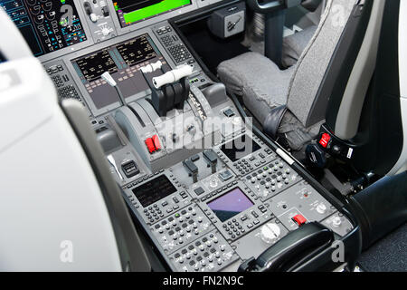 Cockpit, Panel, Schalter, Boeing 787, B787, b 8, 9, Dreamliner, Dream Liner, Flughafen München, Flughafen München, MUC, EDDM Stockfoto