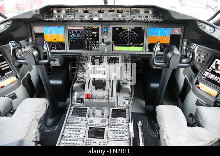 Cockpit, Panel, Schalter, Boeing 787, B787, b 8, 9, Dreamliner, Dream Liner, Flughafen München, Flughafen München, MUC, EDDM Stockfoto