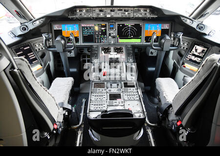 Cockpit, Panel, Schalter, Boeing 787, B787, b 8, 9, Dreamliner, Dream Liner, Flughafen München, Flughafen München, MUC, EDDM Stockfoto