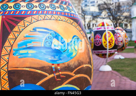 Kiew, UKRAINE - 16. April 2015: Traditionelle ukrainische Festival von Ostereiern (Pysanka) im Saint Sophia nationalen Heiligtum C Stockfoto