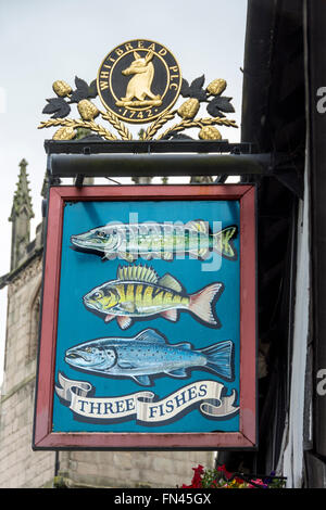 "Die drei Fische" Pub Schild, Fish Street, Shrewsbury, Shropshire, England, UK Stockfoto