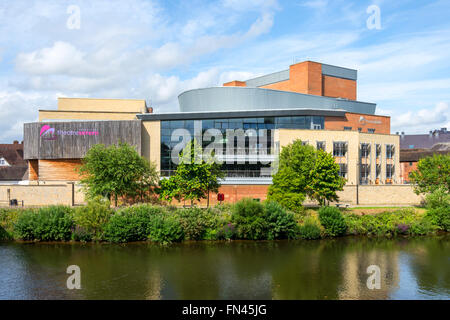 Die Theater-Severn, Gebäude, Frankwell Quay, Shrewsbury, Shropshire, England, UK.  Architekten Austin Smith Lord, 2009. Stockfoto