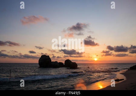 Koggala Beach bei Sonnenuntergang, Southest in Galle, Sri Lanka Stockfoto