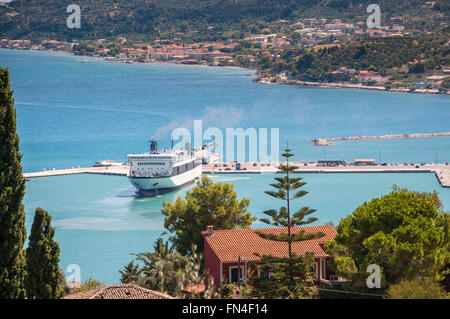 Ansicht der Fähre im Hafen von Zakynthos, Griechenland Stockfoto