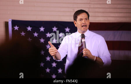 Pensacola, FLORIDA, USA. 12. März 2016. Republikanischen Präsidentenprimär Kandidat Marco Rubio spricht auf einer Kundgebung in Pensacola, Florida USA am 12. März 2016. Rubio, der eine native Florida ist, hofft, der Staat Primärwahl am heutigen Dienstag zu gewinnen. © Dan Anderson/ZUMA Draht/Alamy Live-Nachrichten Stockfoto