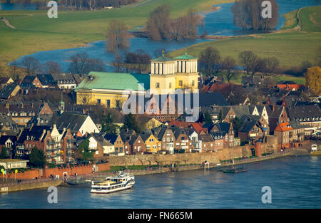 Luftaufnahme, St. Assumption, Rees, mit Blick auf die alte Stadt Rees, Rees, Niederrhein, Nord Rhein Westfalen, Deutschland, Stockfoto