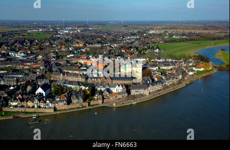 Luftaufnahme, St. Assumption, Rees, mit Blick auf die alte Stadt Rees, Rees, Niederrhein, Nord Rhein Westfalen, Deutschland, Stockfoto