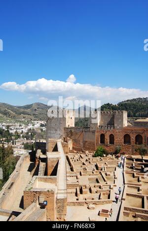 Dungeons und enthält Viertel (Barrio Mazmorras y enthält) im Schloss, Palast von Alhambra, Granada, Spanien. Stockfoto