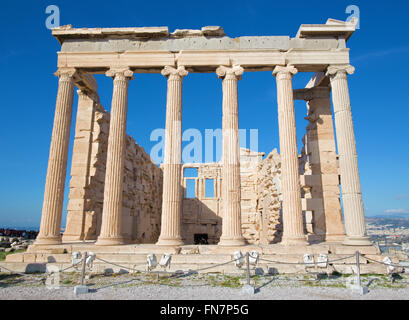 Athen - das Erechtheion auf der Akropolis im Morgenlicht. Stockfoto