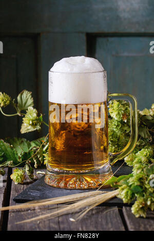 Becher Lagerbier Stockfoto