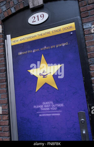 Aladdin, das Musical im New Amsterdam Theatre Stage Door Sign, Times Square, New York City, USA Stockfoto