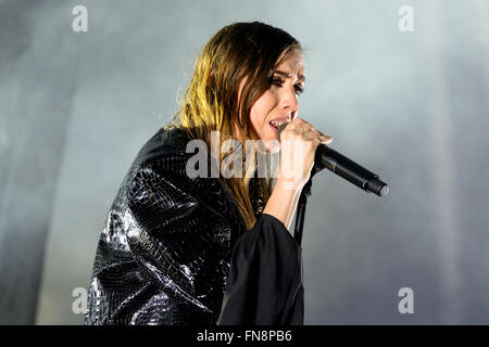 BARCELONA - 14 JUN: Lykke Li (Singer und Songwriter) führt auf Sonar Festival am 14. Juni 2014 in Barcelona, Spanien. Stockfoto