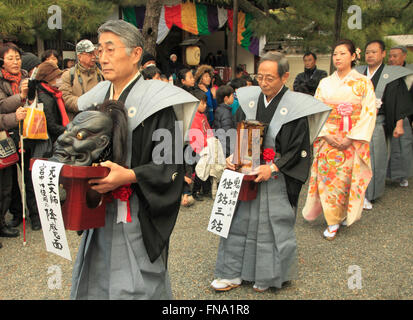 Japan; Kyoto; Setsubun Festival, Rozanji Tempel, Prozession, Menschen, Stockfoto