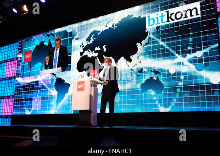 Hannover, Deutschland. 14. März 2016. BITKOM-Präsident Thorsten Dirk sprechen während der Welcome Night für die CeBIT-Messe in Hannover, Deutschland, 14. März 2016. Foto: PETER STEFFEN/Dpa/Alamy Live News Stockfoto