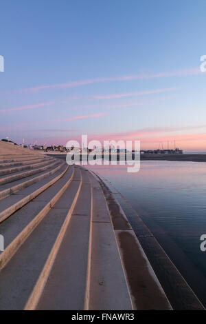 Blackpool, UK. 14. März 2016. Wetternachrichten. Es war ein schöner Tag und eines der besten Sonnenuntergänge Blackpool hat für eine Weile gesehen heute Abend. Bildnachweis: Gary Telford/Alamy live-Nachrichten Stockfoto