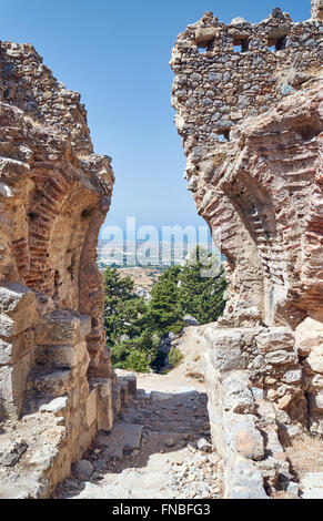 Die Ruinen der das steinerne Tor der alten Stadt des Palio Pyli auf der Insel Kos in Griechenland Stockfoto