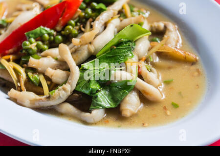 Thailand Essen Pilze mit Ingwer Chili. Stockfoto