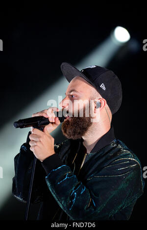 BARCELONA - 13 JUN: Woodkid (Band) führt auf Sonar Festival am 13. Juni 2014 in Barcelona, Spanien. Stockfoto