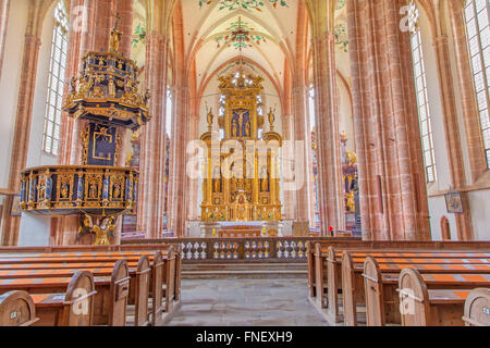 NEUBERG AN DER Murs, Österreich - 13. September 2015: Das Schiff der gotische Dom bauen im 15. Jhdt. Stockfoto