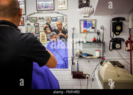 Barbershop, seit 1900. Calle Cuchilleros 15. Madrid. Spanien Stockfoto