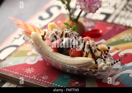 Bananenboot-Eis Stockfoto