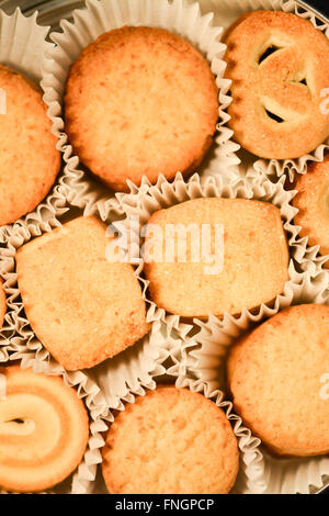 Schachtel mit Danish Butter Cookies Nahaufnahme Stockfoto