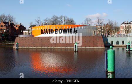 Groningen. Marken-12-2016. Groninger Museum mit einer Ausstellung auf David Bowie.in der Stadt Groningen.The Niederlande. Stockfoto