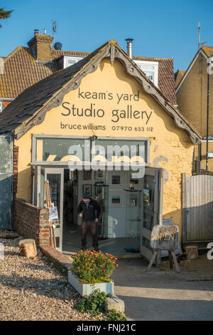 Keam Yard Art Studio Galerie Whitstable Beach Whitstable Kent Stockfoto