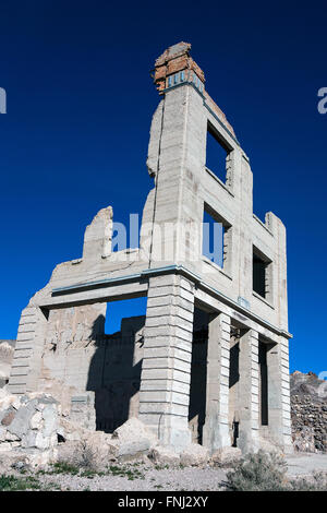 Cook Bankgebäude Ruinen, Rhyolite, Nevada, Vereinigte Staaten von Amerika Stockfoto